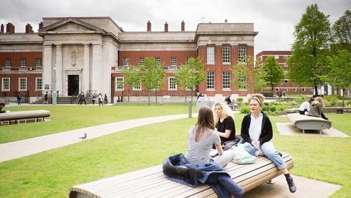 جامعة مانشستر